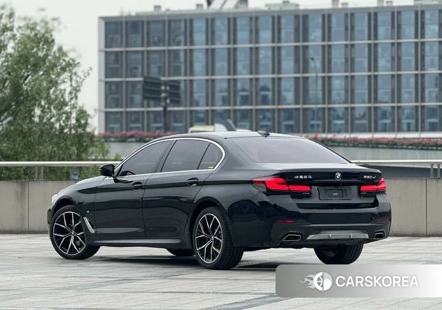 BMW 5 series 2021 Черный из Китая