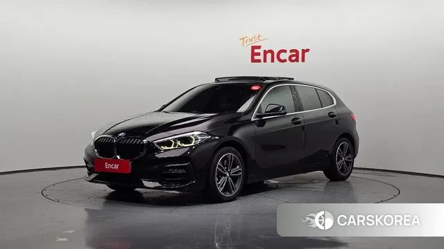 BMW 1 Series (F40) 2022 Черный из Кореи