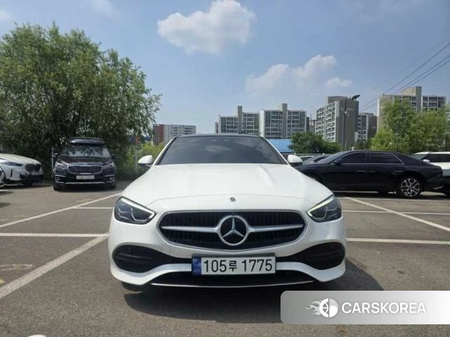 Mercedes-Benz C-Class W206 2024 Белый из Кореи