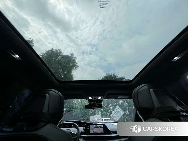 Chang'an UNI-V 2023 Темно-серый из Китая