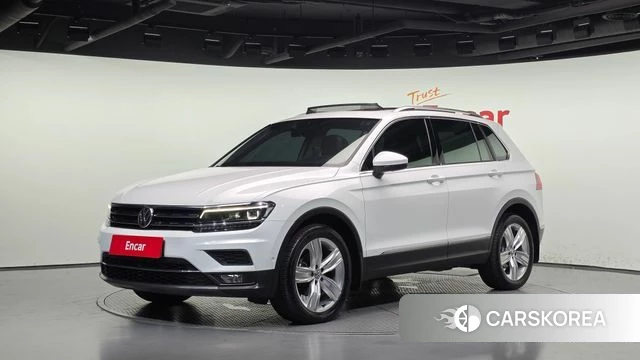 Volkswagen Tiguan second Generation 2020 Белый из Кореи