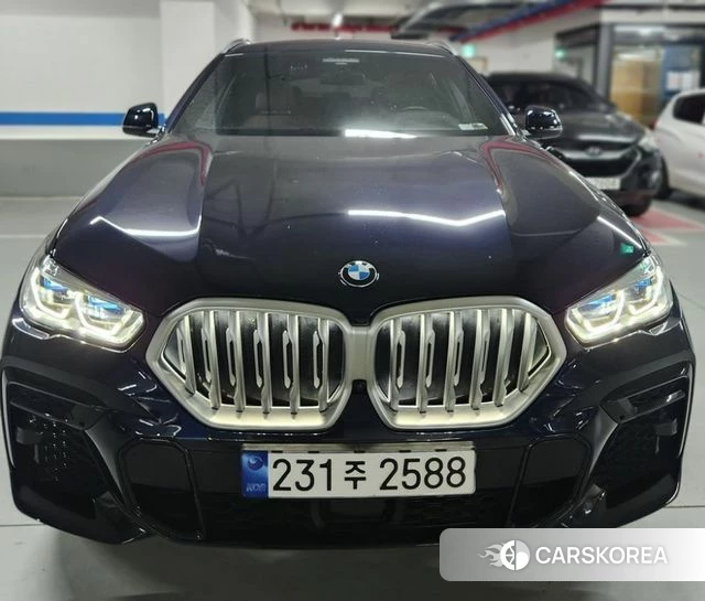 BMW X6 (G06) 2023 Черный из Кореи