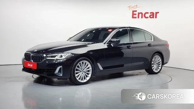 BMW 5 Series (G30) 2023 Черный из Кореи