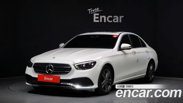 Mercedes-Benz E-Class W213 2022 Белый из Кореи