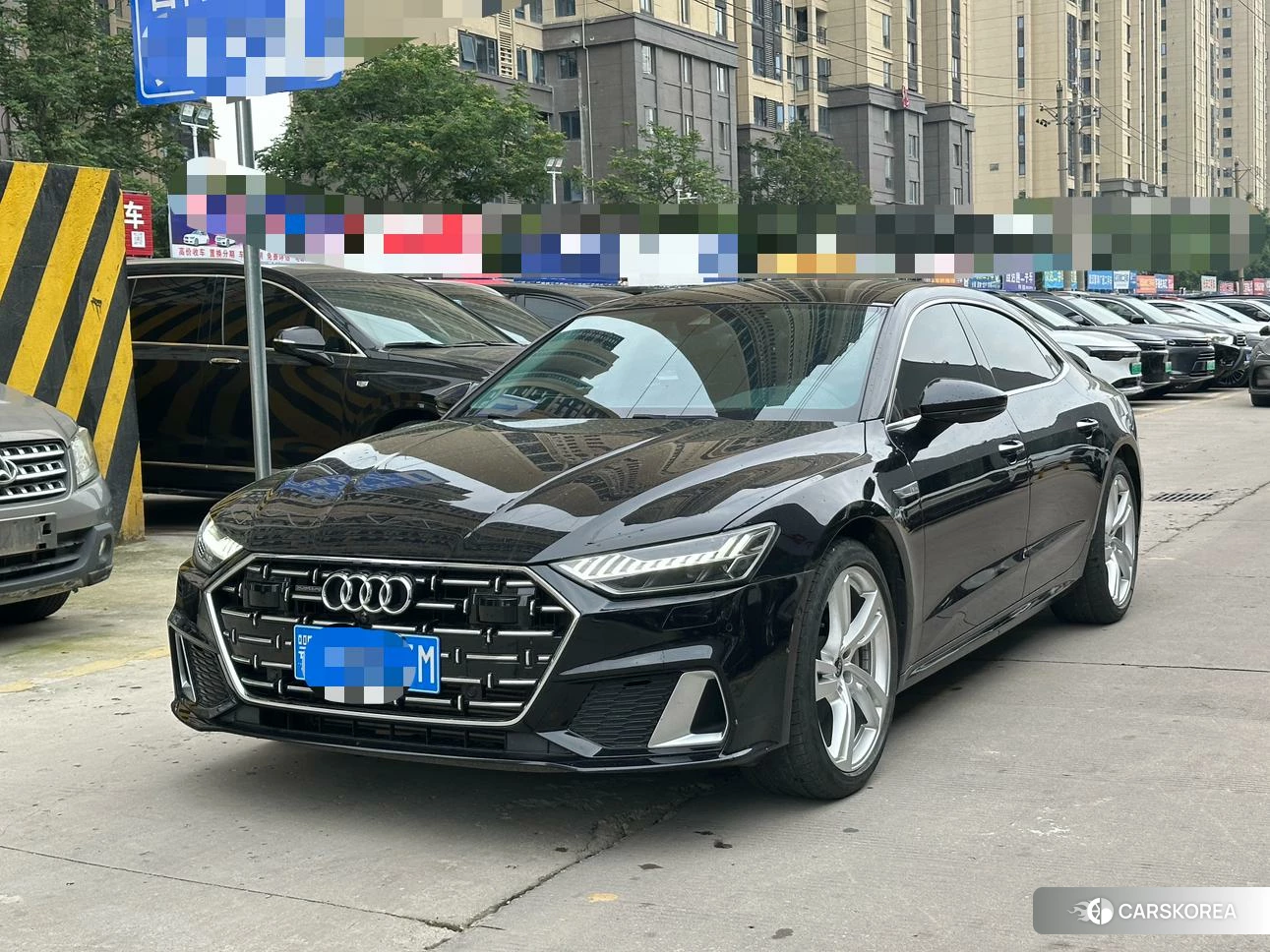 Audi A7L 2022 Черный из Китая