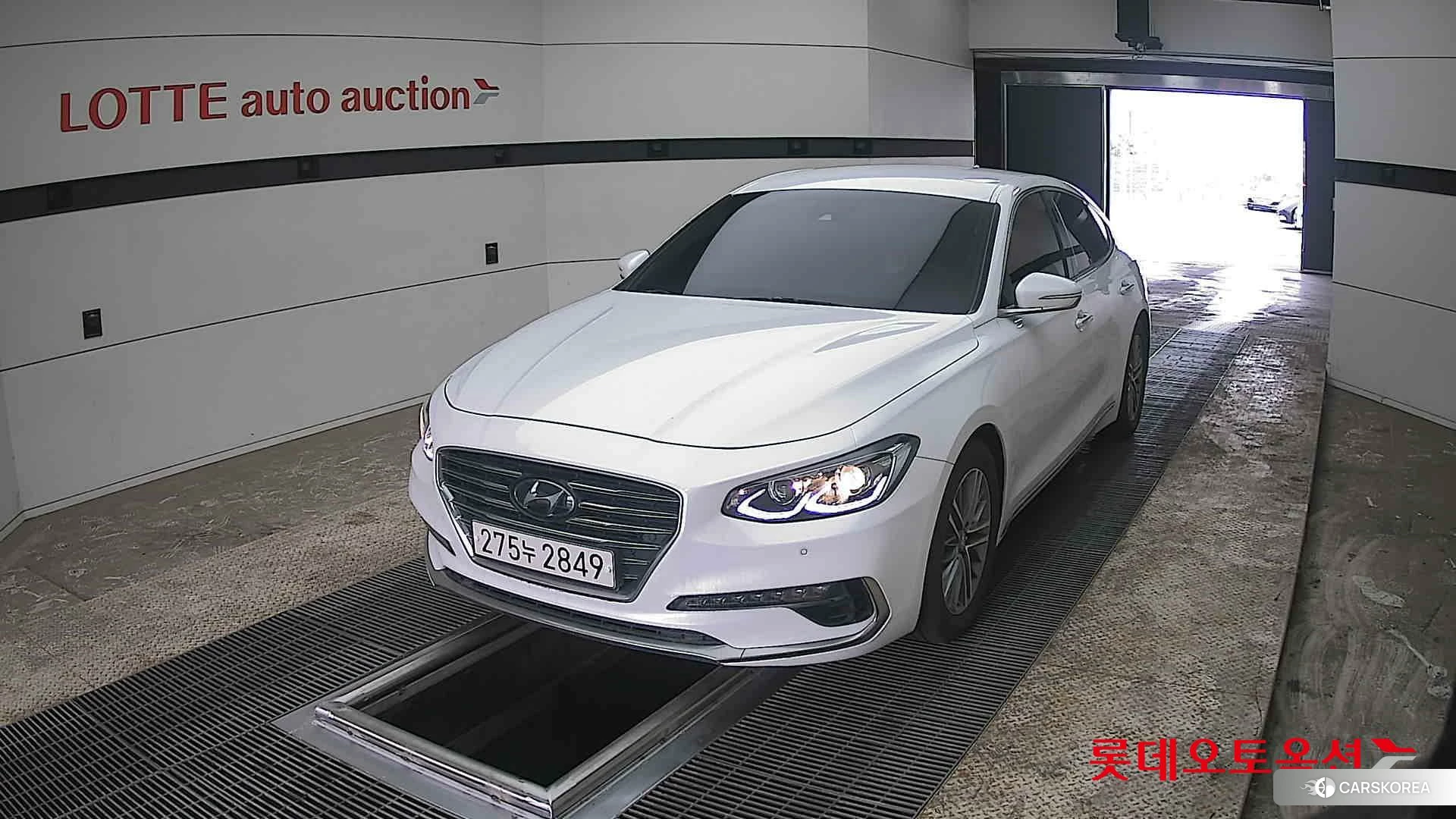 Hyundai Grandeur 2019 White cream (optional) из Кореи