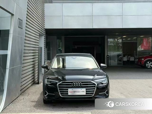 Audi A6L 2023 Черный из Китая