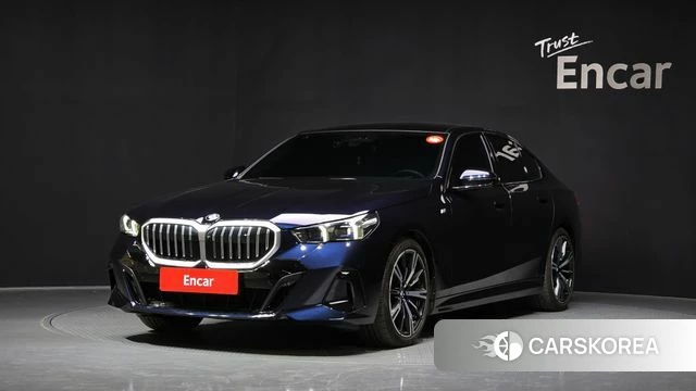 BMW 5 Series (G60) 2024 Черный из Кореи