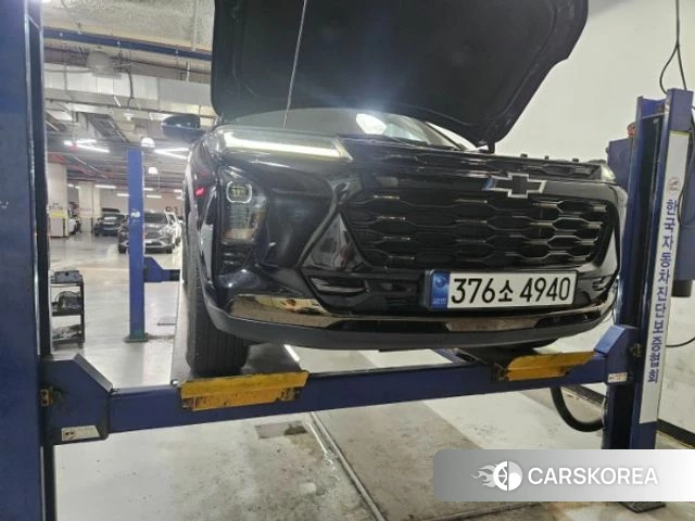 Chevrolet (GM Daewoo) Trax Crossover 2023 Черный из Кореи