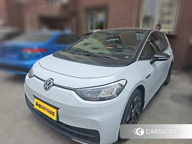 Volkswagen ID.3 2023 Белый из Китая