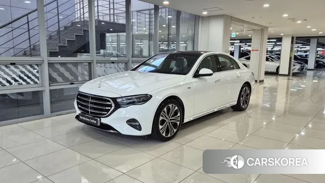 Mercedes-Benz E-Class W214 2025 Белый из Кореи