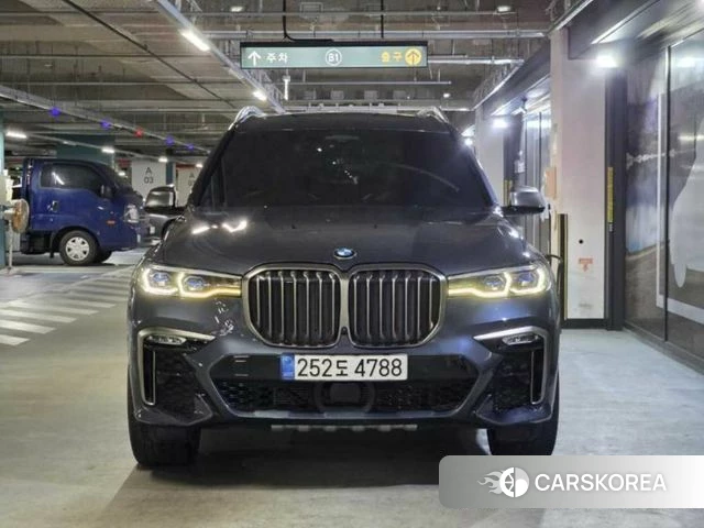 BMW X7 (G07) 2021 Серый из Кореи