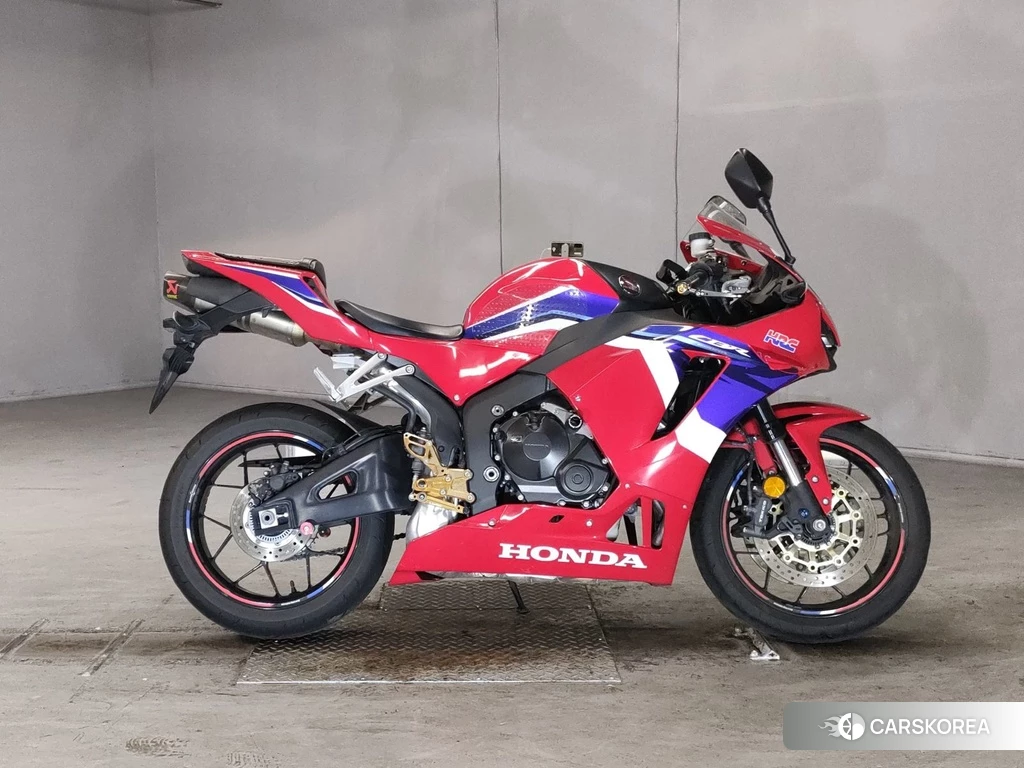 Проданный Honda CBR600RR 2021 из Японии