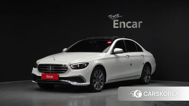 Mercedes-Benz E-Class W213 2021 Белый из Кореи