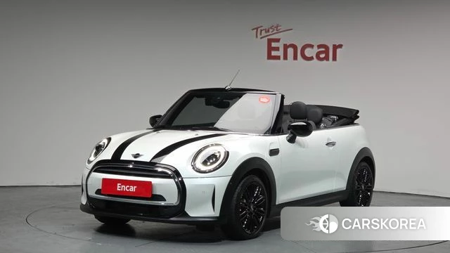 Mini Cooper Convertible 2024 Белый из Кореи