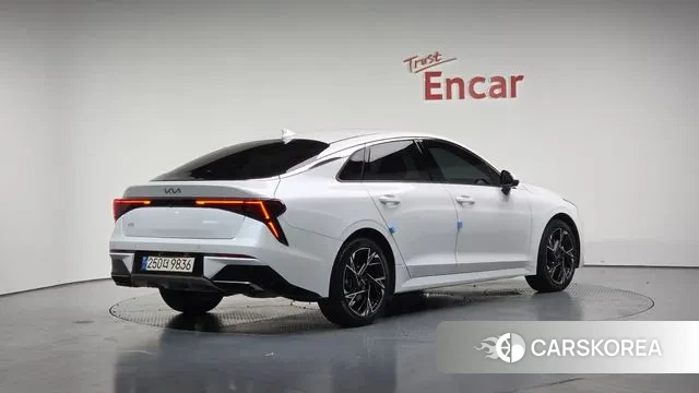 Kia The New K5 3rd generation 2023 Белый из Кореи