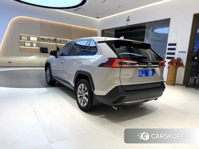 Toyota Wilanda 2022 Шампань из Китая