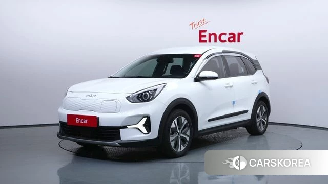 Kia Niro Plus 2023 Белый из Кореи