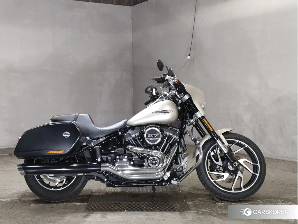 Проданный Harley-Davidson Softail Sport Glide FLSB1750 2018 из Японии