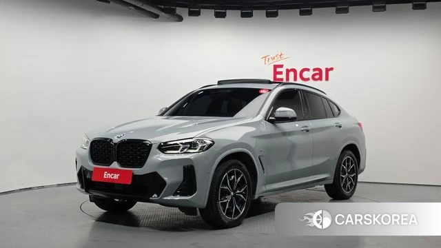 BMW X4 (G02) 2024 Серебристо-серый из Кореи