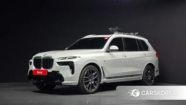 BMW X7 (G07) 2025 Белый из Кореи