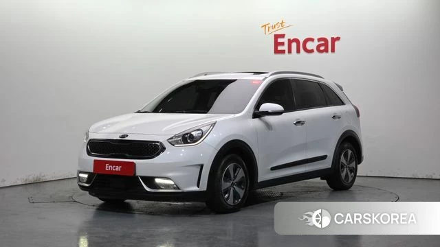 Kia Niro 2018 Белый из Кореи