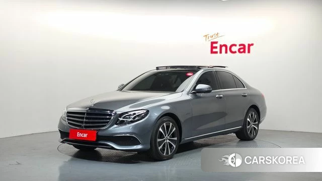 Mercedes-Benz E-Class W213 2019 Серый из Кореи