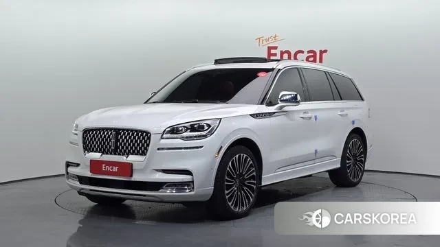 Lincoln Aviator 2nd generation 2022 Белый из Кореи