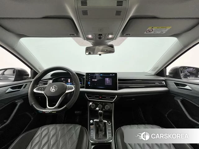 Volkswagen Sagitar 2025 Черный из Китая