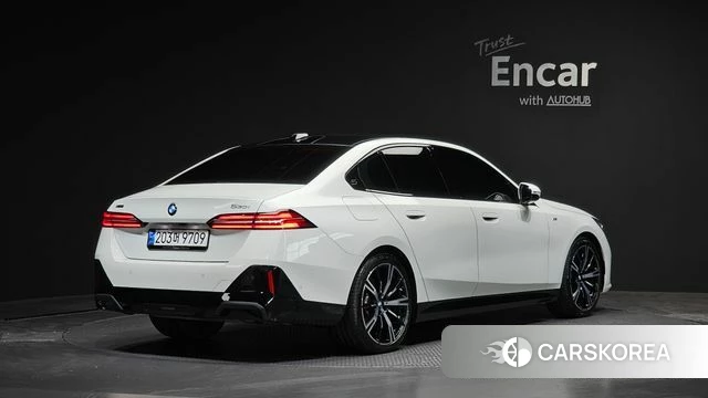 BMW 5 Series (G60) 2024 Белый из Кореи