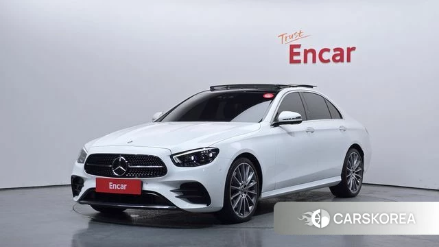 Mercedes-Benz E-Class W213 2022 Белый из Кореи