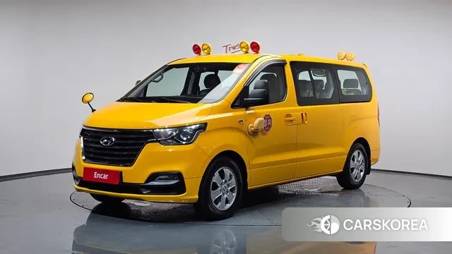 Hyundai The New Grand Starex 2019 Желтый из Кореи
