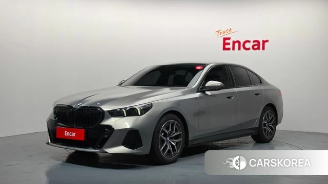 BMW 5 Series (G60) 2025 Серый из Кореи