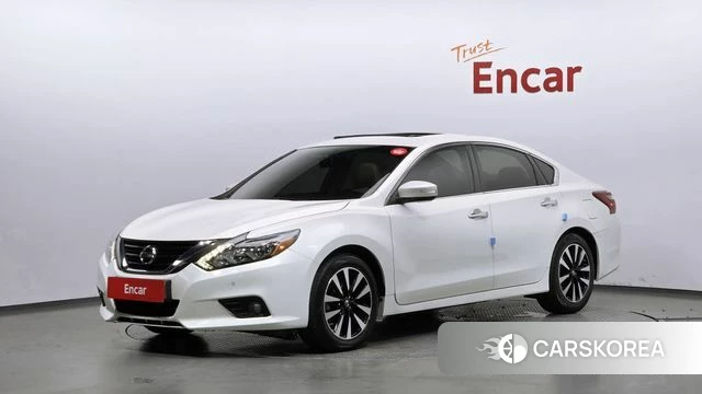 Nissan Altima 2018 Белый из Кореи
