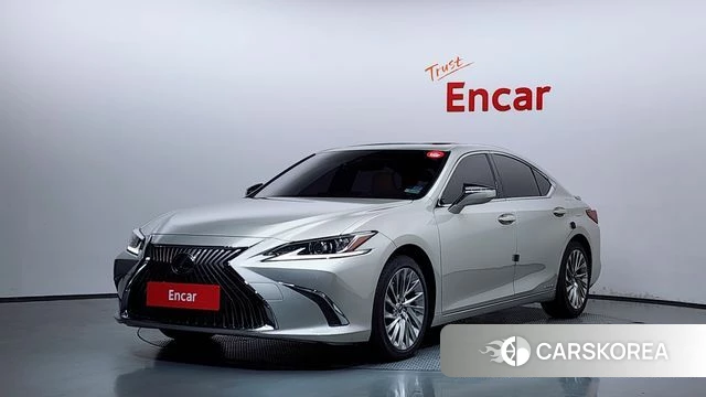 Lexus ES300h 7th generation 2018 Песочный из Кореи