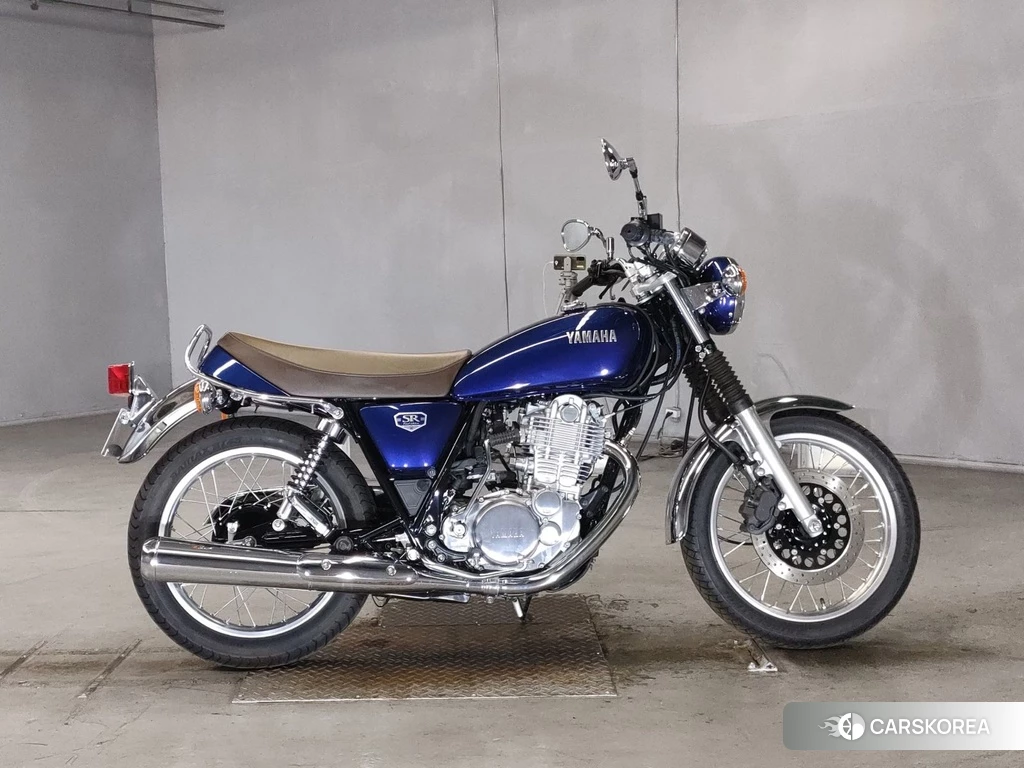 Проданный Yamaha SR 400 2021 из Японии, фото 2