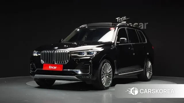BMW X7 (G07) 2022 Черный из Кореи