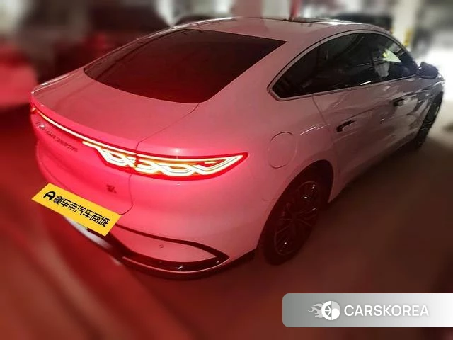 BYD Han DM 2022 Белый из Китая