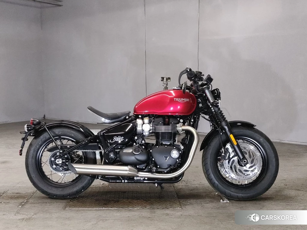 Проданный Triumph BONNEVILLE BOBBER 2023 из Японии