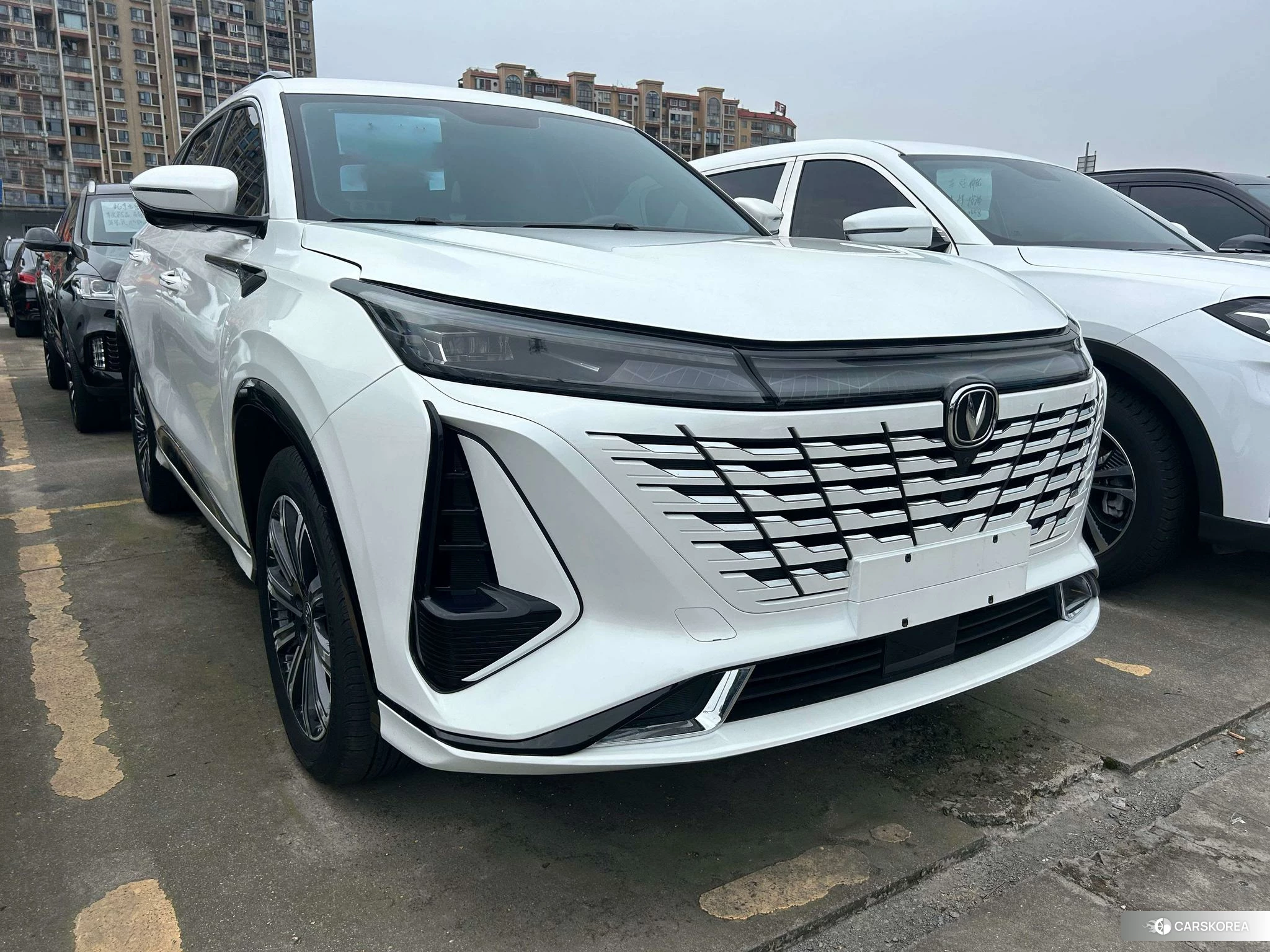 Chang'an CS75 PLUS 2023 Белый из Китая