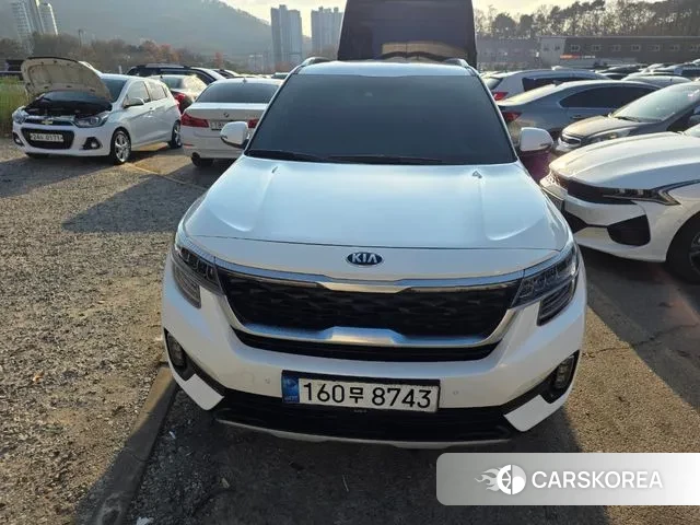 Kia Seltos 2020 Белый из Кореи