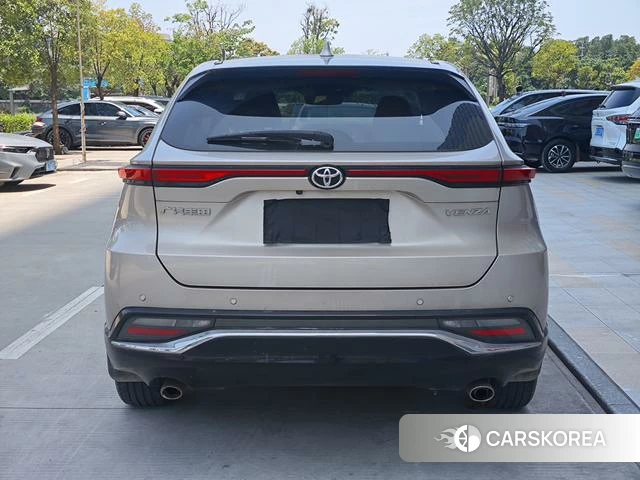 Toyota Weisha 2023 Серебристо-серый из Китая