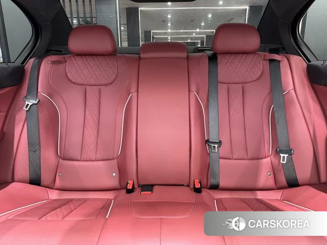 BMW 5 series 2022 Черный из Китая
