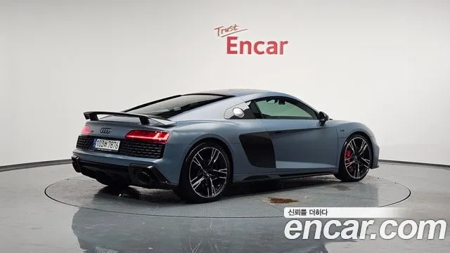 Audi R8 (4S) 2022 Небесно-голубой из Кореи