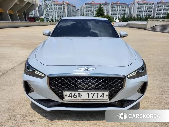 Genesis G70 2019 Цвет галактики из Кореи