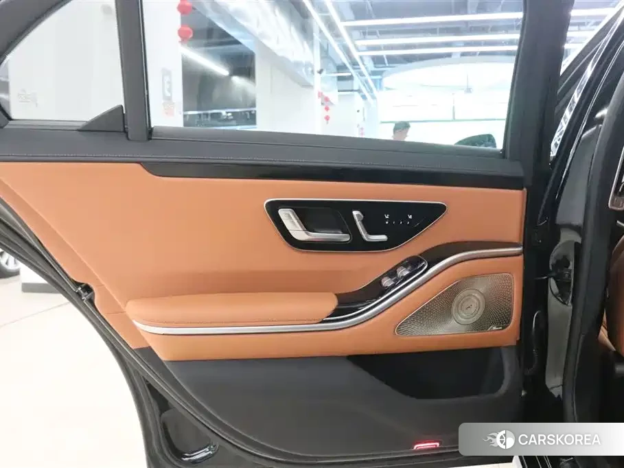 Mercedes-Benz S-Class 2021 Черный из Китая