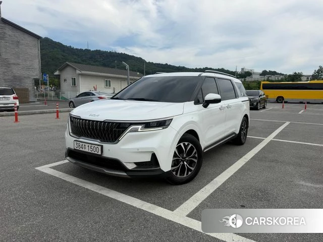 Kia Carnival 4th generation 2023 Белый из Кореи