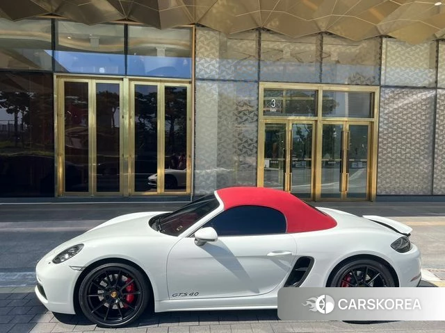 Porsche 718 Boxster 2021 Белый из Кореи