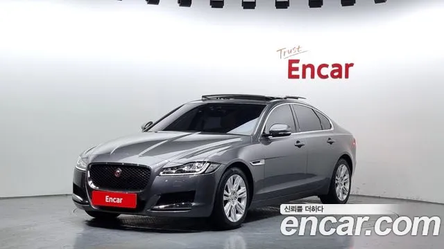 Jaguar XF (X260) 2018 Серый из Кореи