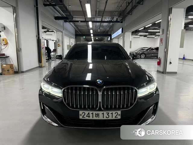 BMW 7 Series (G11) 2020 Черный из Кореи